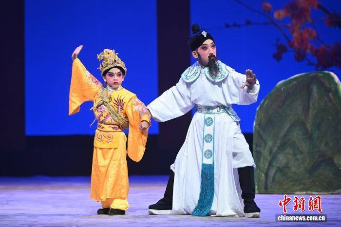 第二屆粵港澳少兒戲劇小梅花薈萃展演落幕