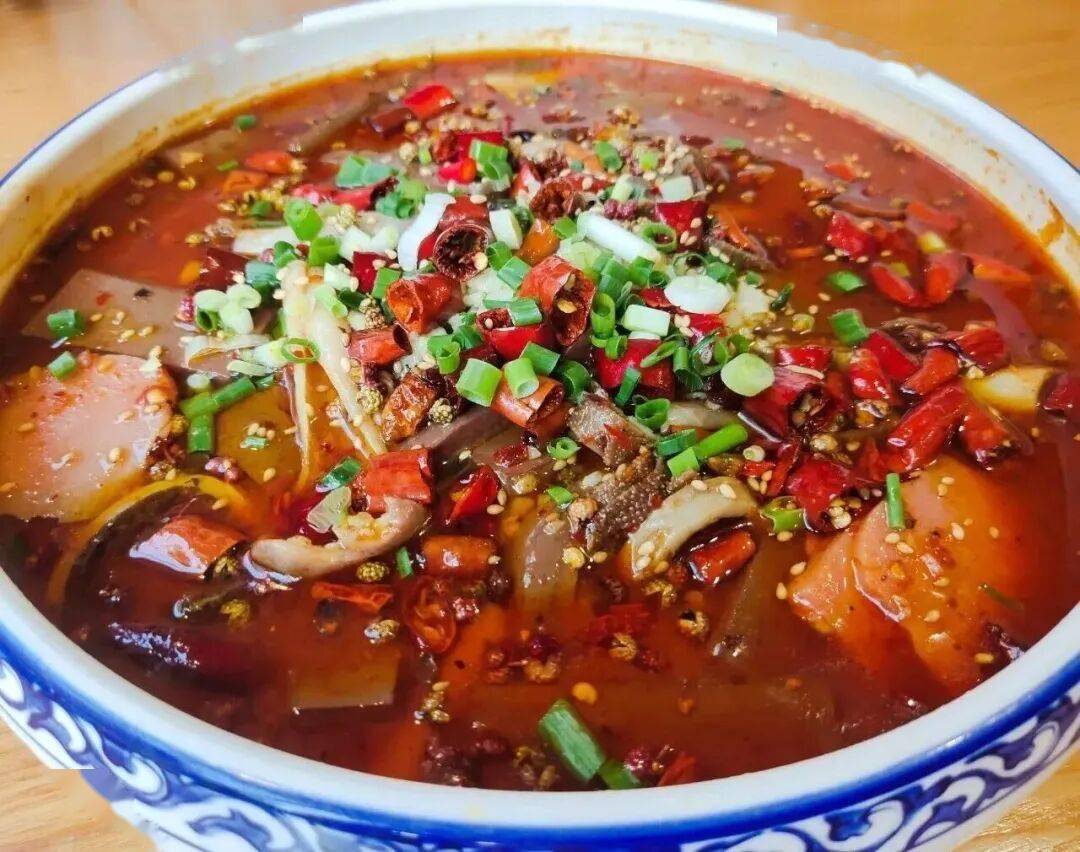 聆聽邛崍丨徒步天台山，解鎖山野美食