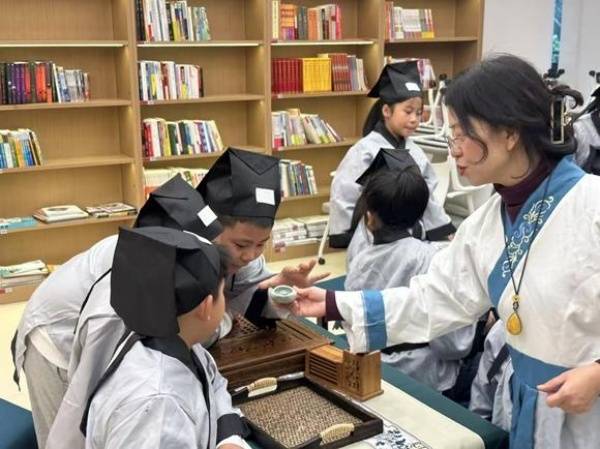 “圖書 ＋” 融合出新意 豐都圖書館啟用山城縣域文化新動能