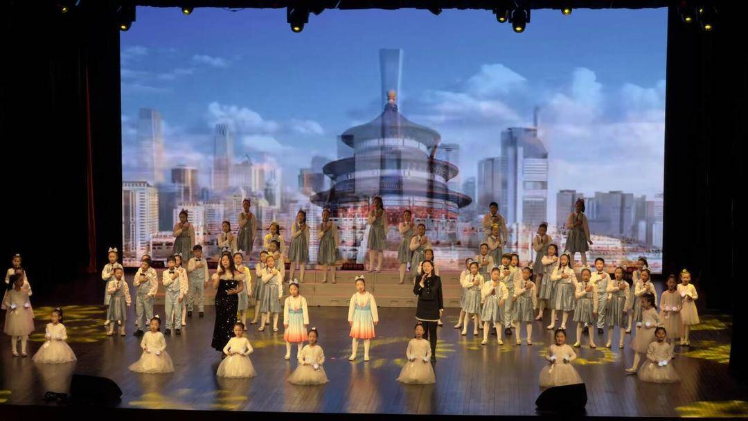 青島西海岸舉辦大中小學思政課一體化建設成果展演活動