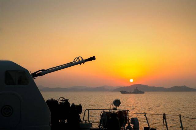 東部戰區：快速鎖定跟蹤，開火！