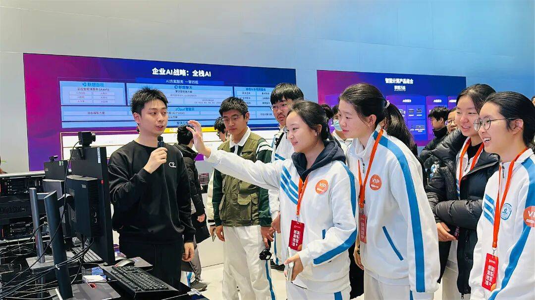 點贊！海淀這所中學憑啥又出圈了？