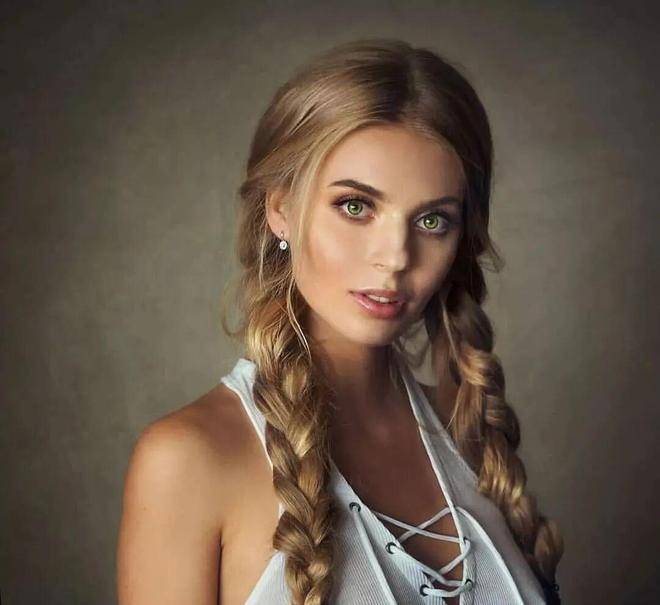 原創這些女性在俄羅斯攝影師鏡頭下，魅力四射