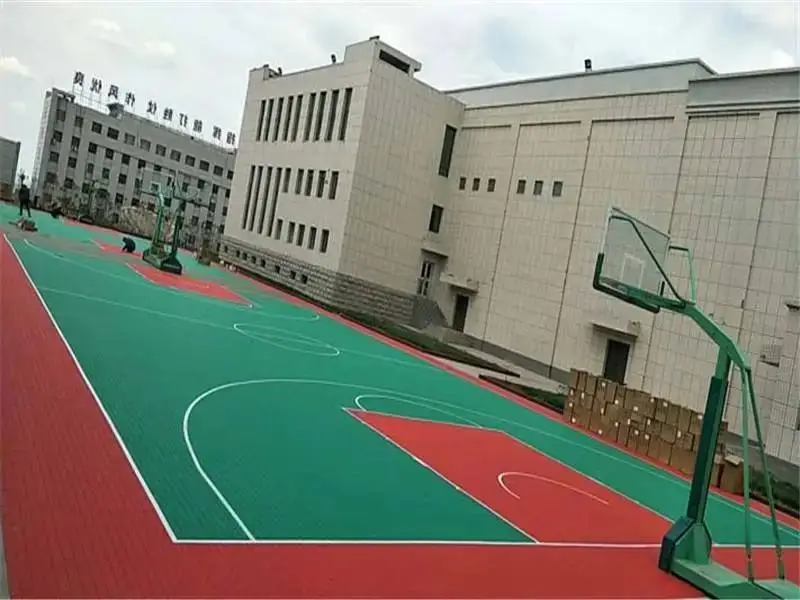 新疆縱銳翔體育發展有限公司：塑膠捲材地墊/舞臺運動木地板/劇院舞臺地板/舞蹈室塑膠地板/羽毛球館運動地板專業供應商