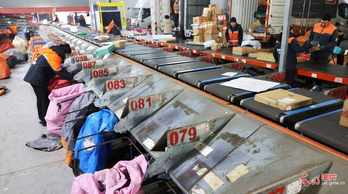 物流快遞“加速度”託穩新春“幸福年”