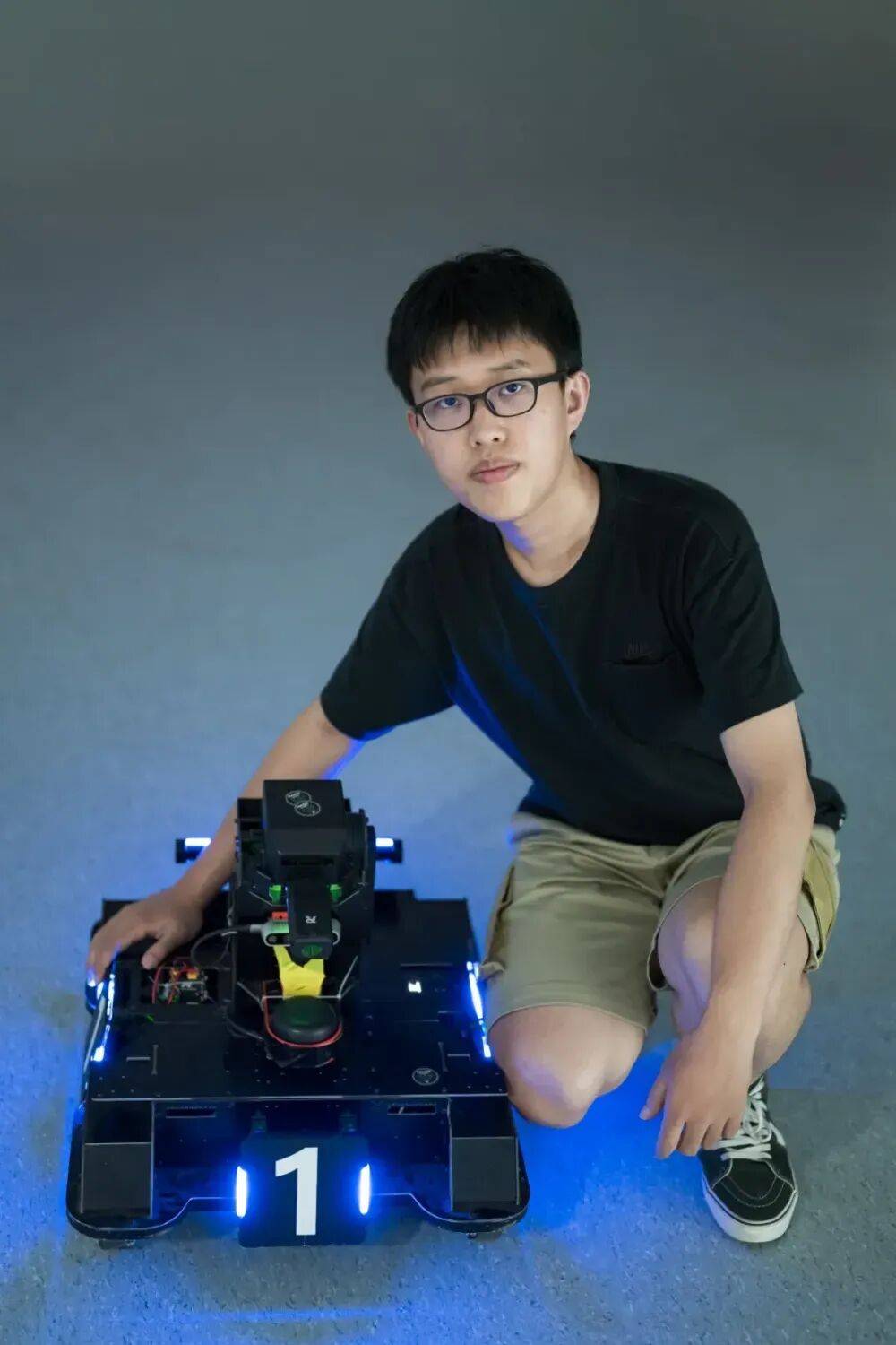 原創造導彈的大學，悄悄養出一支機器人軍團