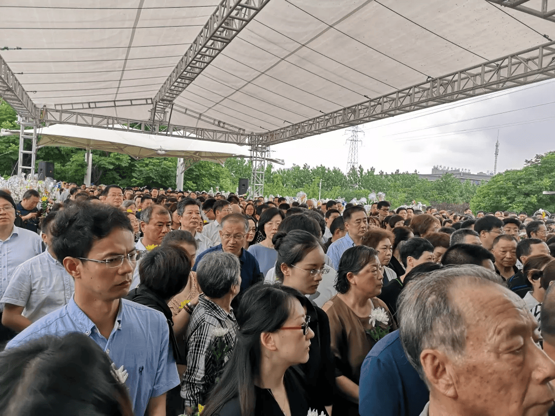 中國百年女性教育發展史：從傳統桎梏到現代教育的演進歷程