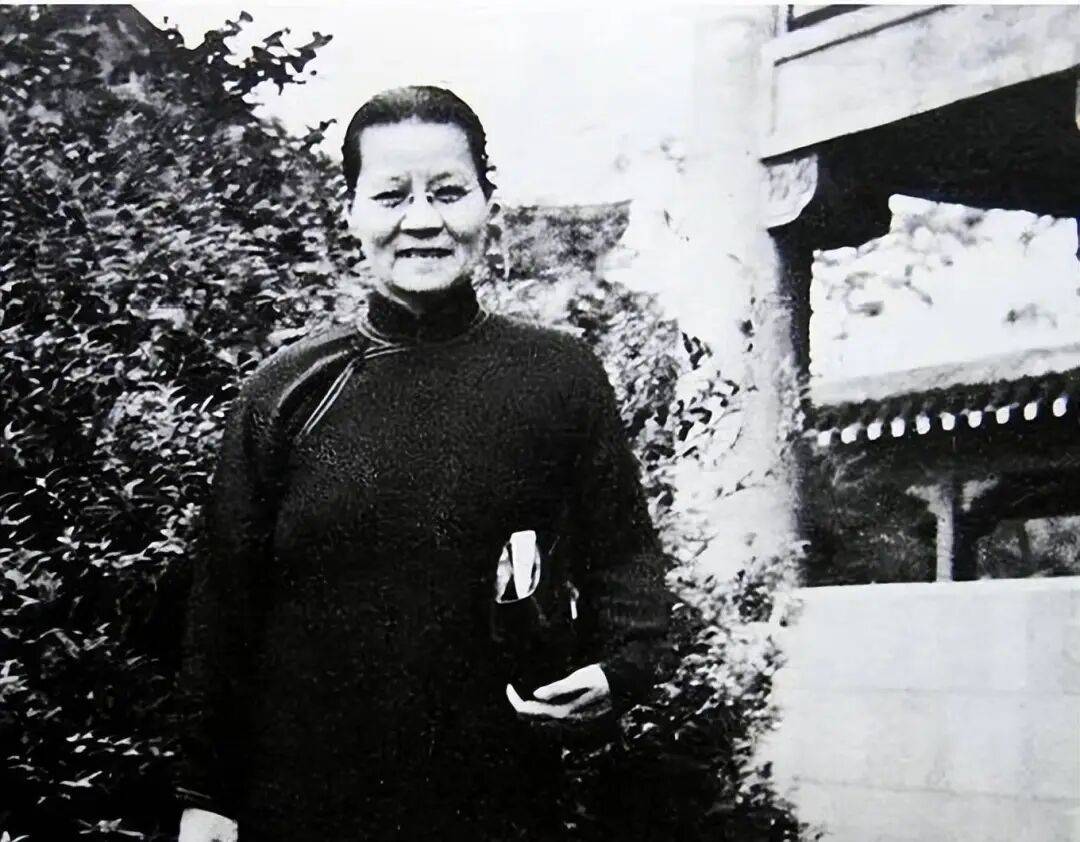 中國百年女性教育發展史：從傳統桎梏到現代教育的演進歷程