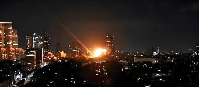 原創美以損失很嚴重，特朗普開始心虛，單方面宣佈將快速停戰