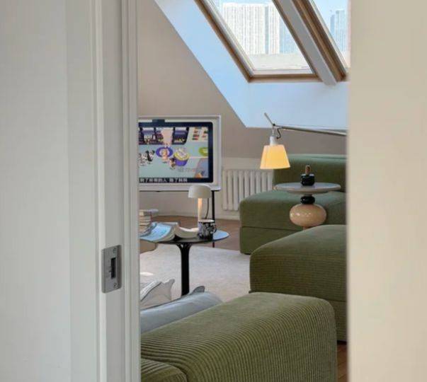 租房也能住出歸屬感：一盞燈，就夠溫柔整個家