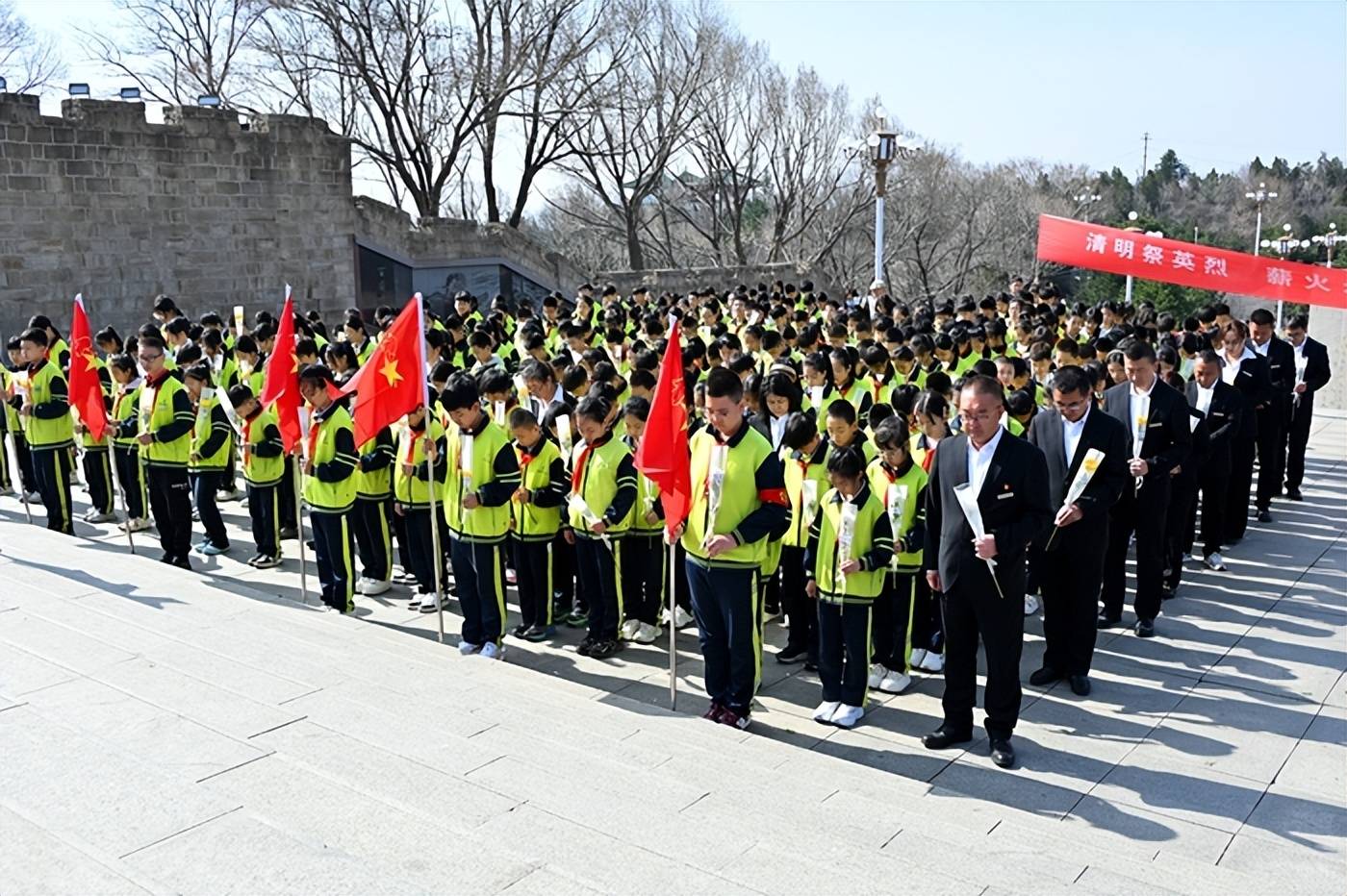 盂縣第三實驗小學舉辦愛國主義教育實踐活動
