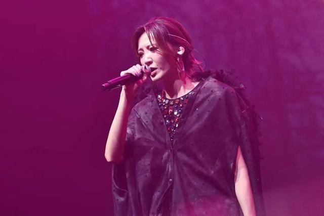 香港知名女星高調宣佈北上置業，曾想40歲退休，如今要當裝修網紅