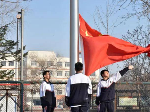 緬懷先烈志 薪火永相傳——江城多校開展清明緬懷先烈主題教育活動