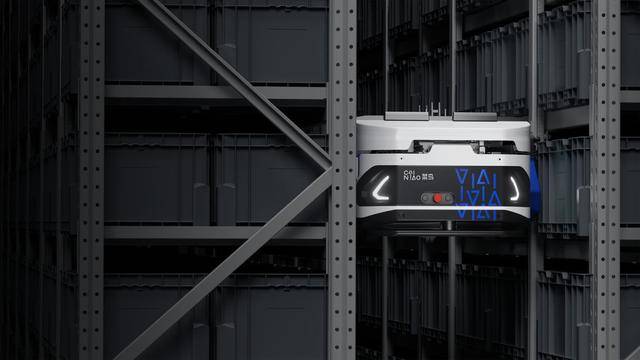 十秒爬上五層樓高貨架，菜鳥釋出攀爬機器人ZeeBot