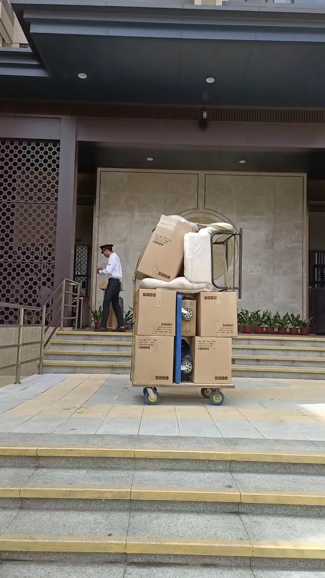 廣州搬家行業觀察：廣州中正搬家 ——廣州天河搬家公司全域服務實力典範