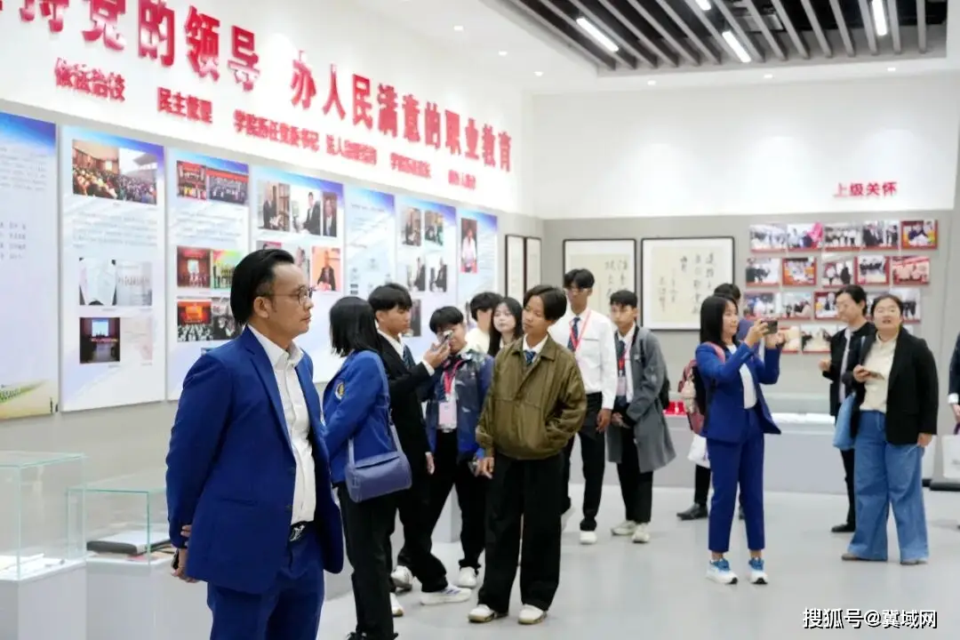 石家莊財經職業學院舉辦首屆“臥龍工坊”留學生開班典禮