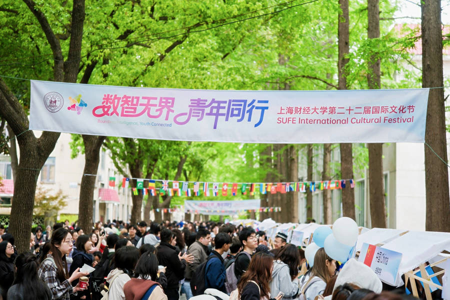 品多國美食，愛多元文化！上財國際美食嘉年華，讓中外學子心更近了