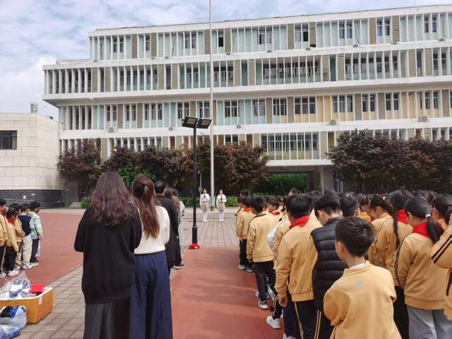 鄭州大學實驗小學開展消防安全系列教育活動