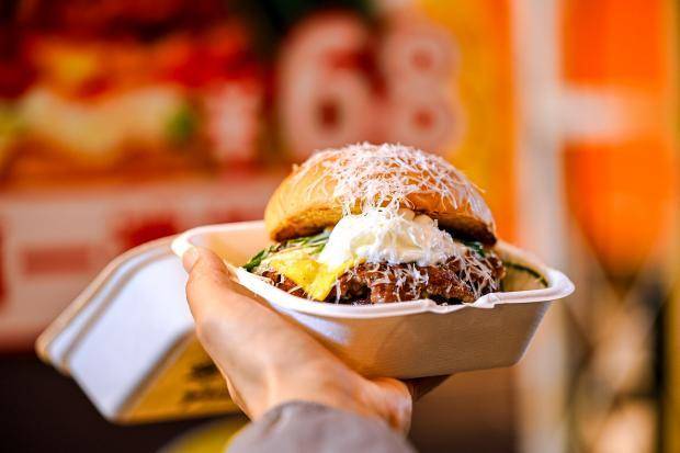 深圳首屆吃堡漢堡節啟幕 以美食IP啟用五一消費新活力