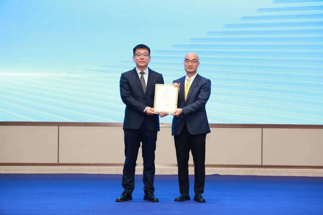 雙匯肉類產業科技創新發展大會暨雙匯研究院成立儀式隆重舉行