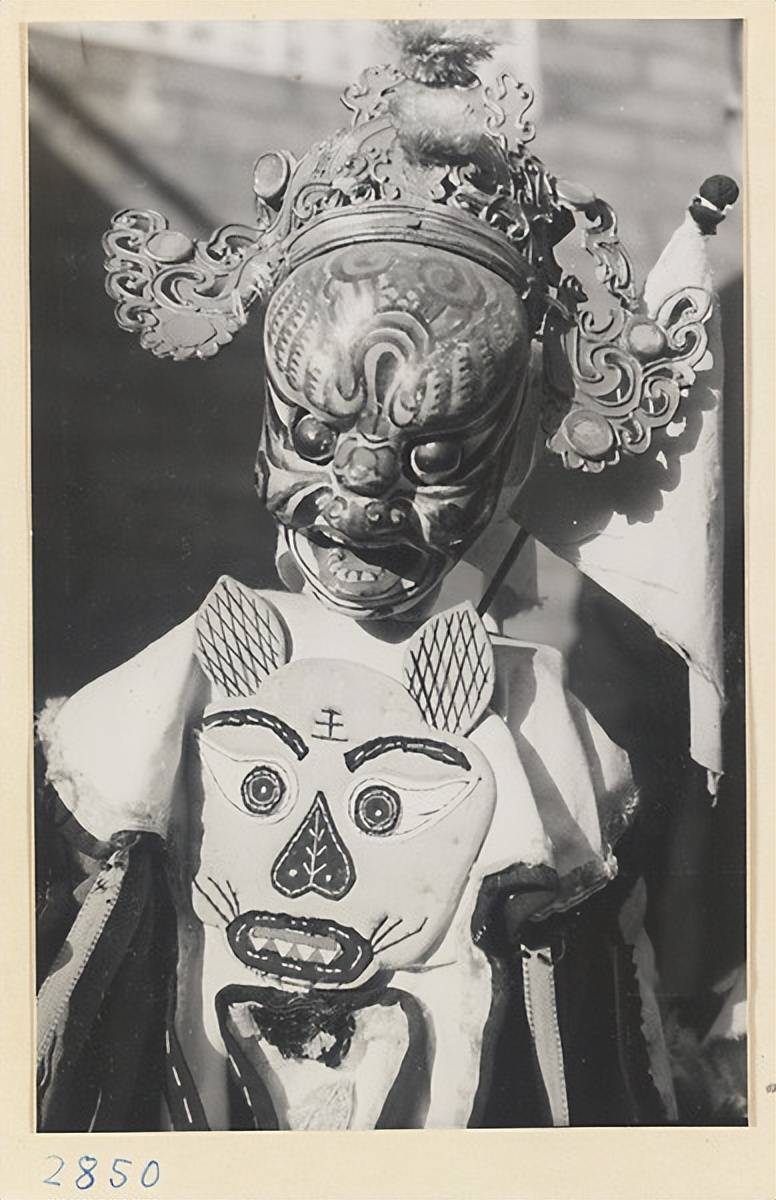 原創民國老照片：展現冰燈雕刻的細節